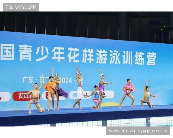 游泳训练营建立学员心理支持小组关注成长与稳定，游泳训练组织